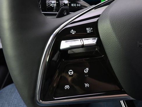 New 2026 Cadillac Optiq Sport 2 image 32