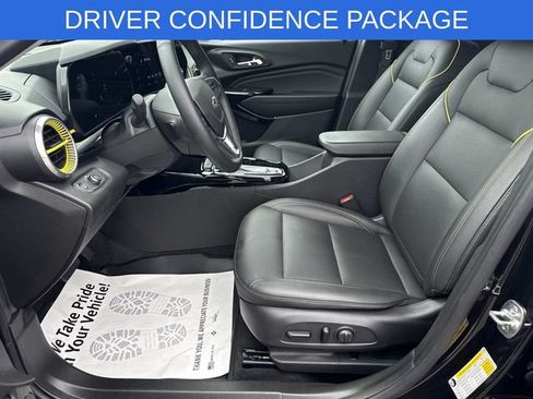 Used 2025 Chevrolet Trax ACTIV w/ Driver Confidence Package FWD image 46