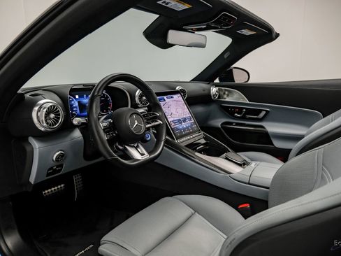 Used 2022 Mercedes-Benz SL 63 AMG 4MATIC image 46