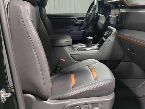 Used 2025 GMC Sierra 1500 AT4 w/ AT4 Preferred Package image 28