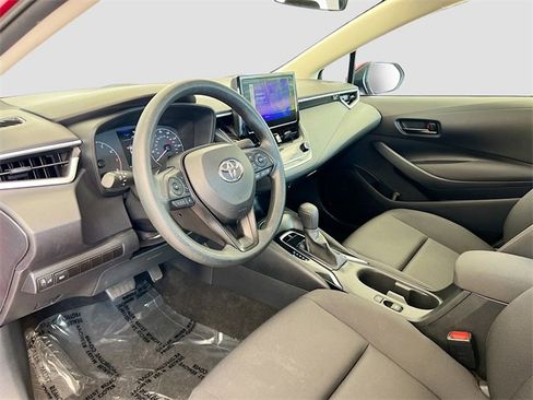 Used 2024 Toyota Corolla LE image 12