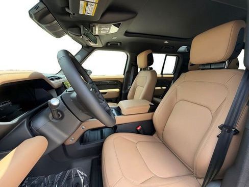 New 2026 Land Rover Defender 110 X-Dynamic SE AWD/4WD image 10