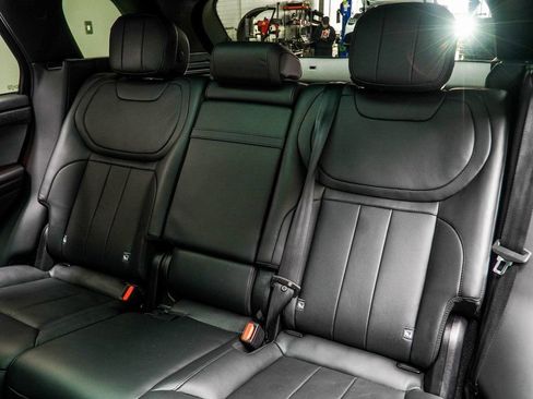 Used 2025 Land Rover Range Rover Sport SE AWD/4WD image 42