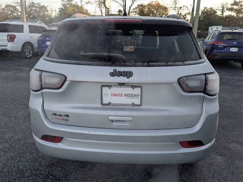 Used 2025 Jeep Compass Limited w/ High Altitude Package image 5