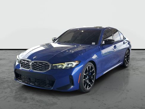 Used 2025 BMW M340i RWD image 4