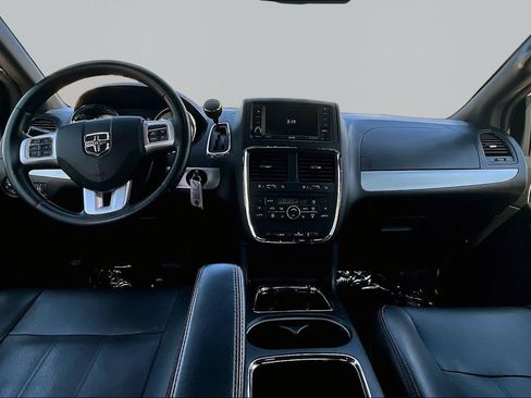Used 2019 Dodge Grand Caravan GT FWD image 7