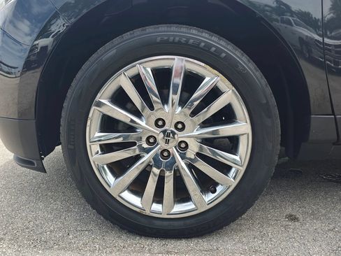 Used 2013 Lincoln MKX FWD image 29