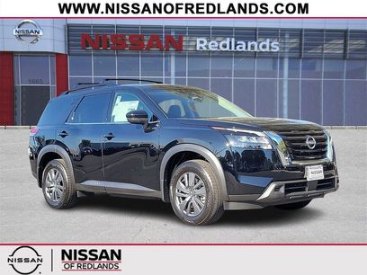 New 2025 Nissan Pathfinder SV