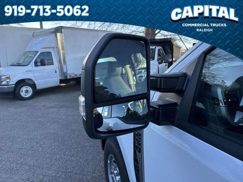 New 2026 Ford F250 XL w/ XL Chrome Package RWD image 14