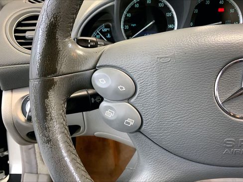 Used 2004 Mercedes-Benz SL 500 image 23
