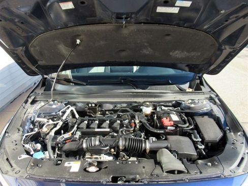 Used 2020 Honda Accord EX image 7