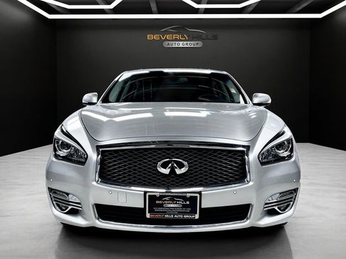 Used 2019 INFINITI Q70 L 3.7 AWD/4WD image 8