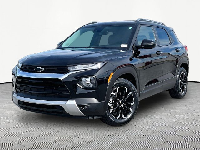 Used 2023 Chevrolet TrailBlazer LT w/ Convenience Package FWD image 3