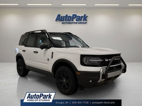 New 2025 Ford Bronco Sport Outer Banks w/ Sasquatch Outer Banks Package AWD/4WD image 1