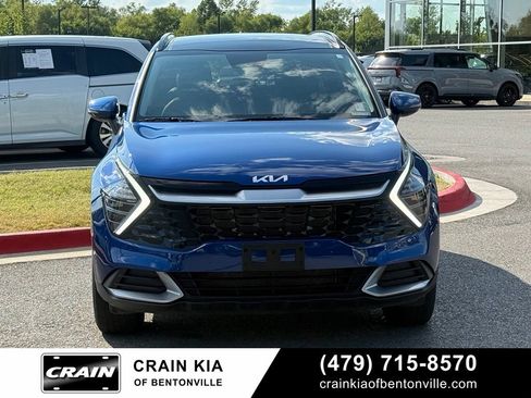 Certified 2025 Kia Sportage EX w/ Premium Package AWD/4WD image 2
