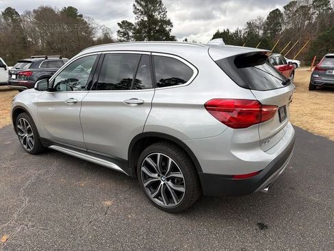 Used 2019 BMW X1 sDrive28i w/ Convenience Package image 3