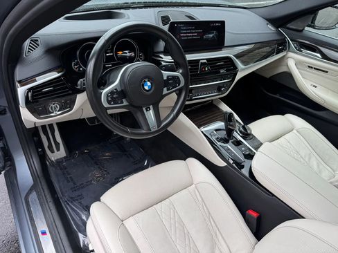 Used 2018 BMW 530e xDrive AWD/4WD image 22