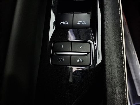 Used 2022 Cadillac Escalade ESV Sport image 18