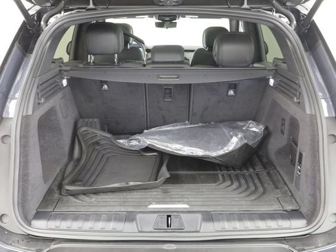 Certified 2026 Land Rover Range Rover Sport SE AWD/4WD image 18