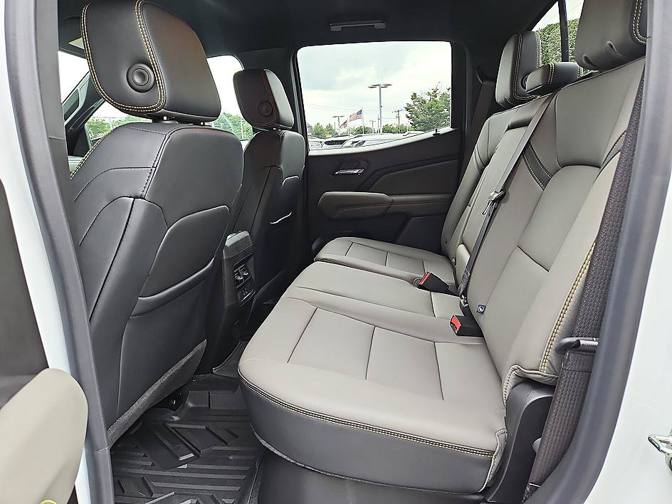 New 2026 Chevrolet Colorado ZR2 AWD/4WD image 11
