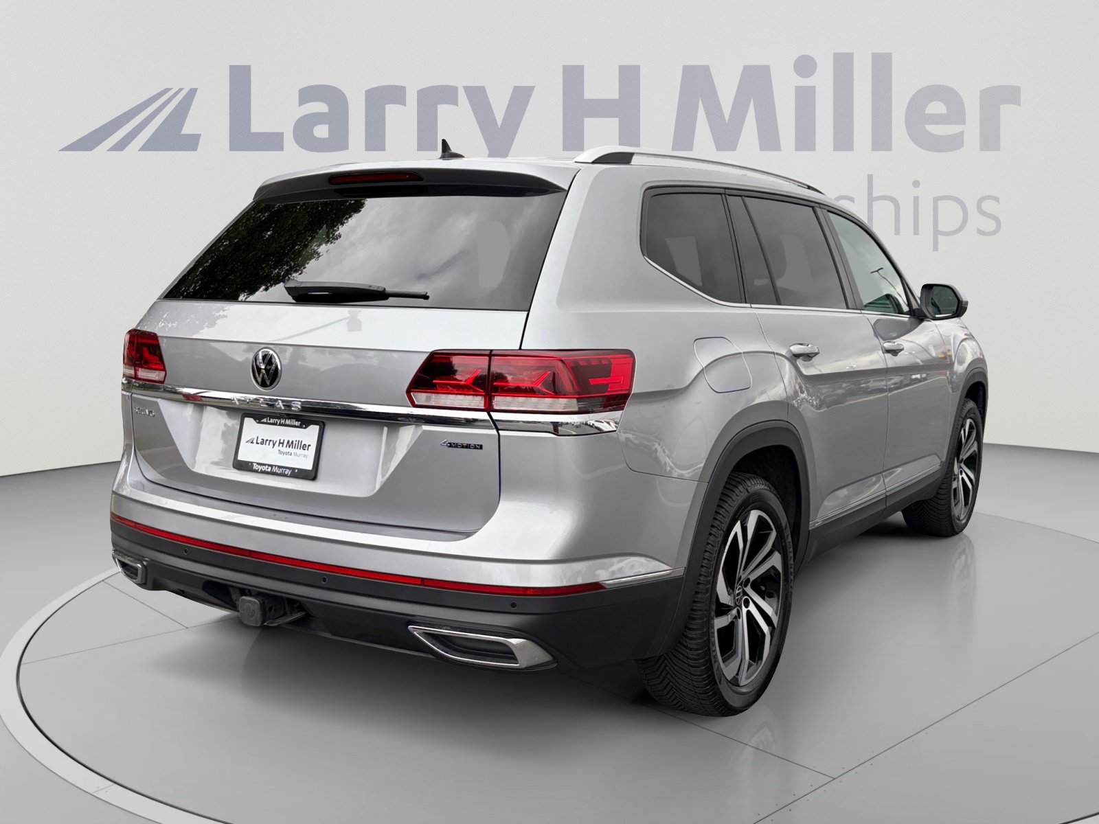 Used 2023 Volkswagen Atlas SEL AWD/4WD image 5