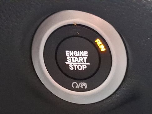 New 2026 Chrysler Pacifica Select image 15