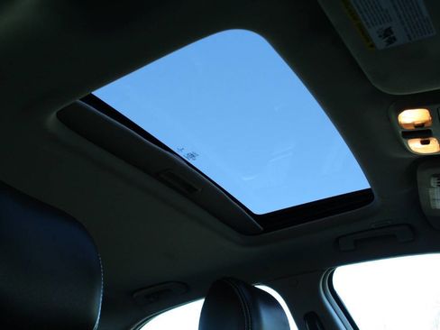 Used 2012 Ford Fusion SEL image 18