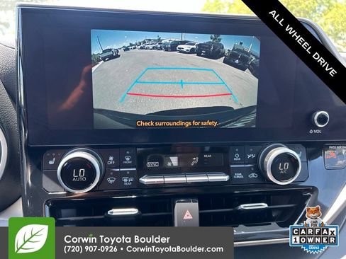 Used 2023 Toyota Highlander XLE AWD/4WD image 32