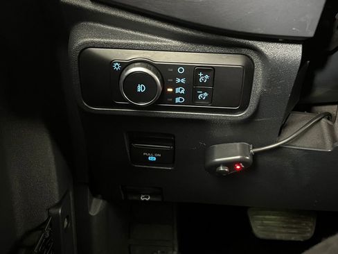 Used 2025 Ford Bronco Outer Banks AWD/4WD image 24
