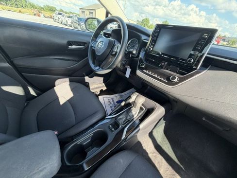 Used 2021 Toyota Corolla LE FWD image 8