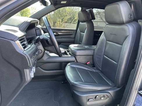 Used 2021 GMC Yukon Denali w/ Denali Ultimate Package image 15