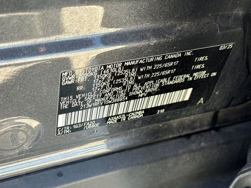 Used 2025 Toyota RAV4 XLE FWD image 35
