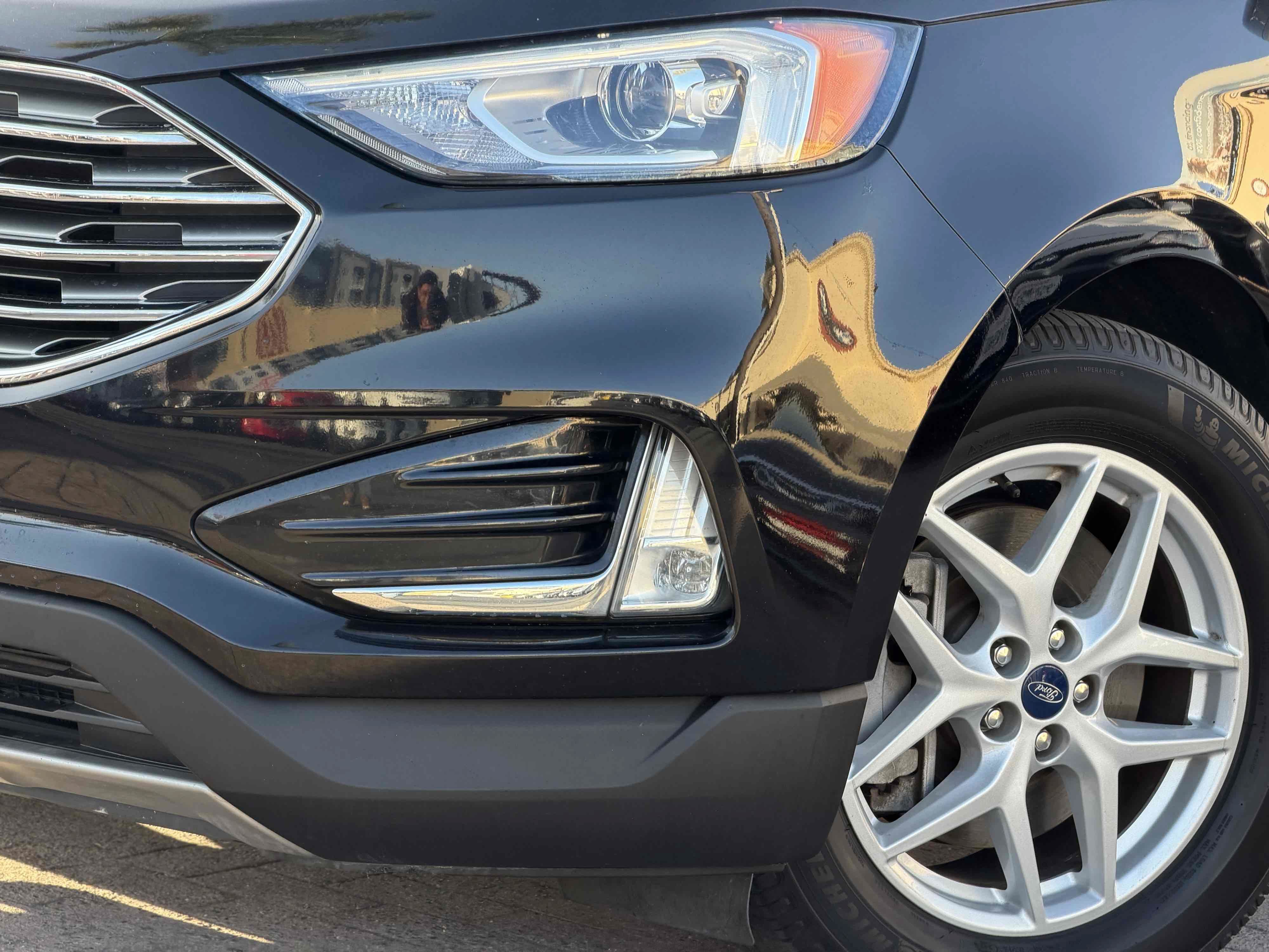 Used 2021 Ford Edge SEL w/ Cargo Accessory Package AWD/4WD image 14