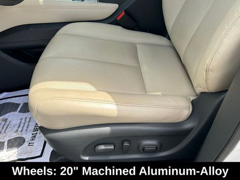Used 2024 Nissan Murano SL FWD image 16