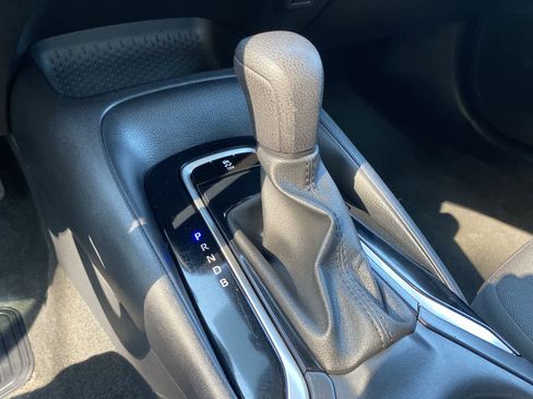 Used 2024 Toyota Corolla LE FWD image 31