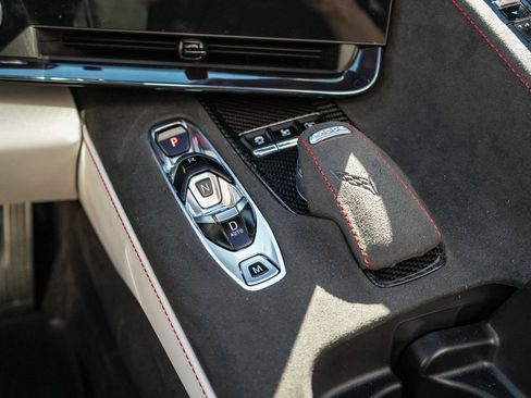 Used 2023 Chevrolet Corvette Stingray Premium Conv w/ Z51 Performance Package RWD image 21