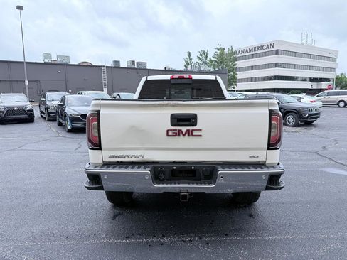 Used 2018 GMC Sierra 1500 SLT w/ SLT Premium Package AWD/4WD image 4
