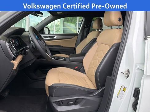 Certified 2024 Volkswagen Atlas Cross Sport SE image 18