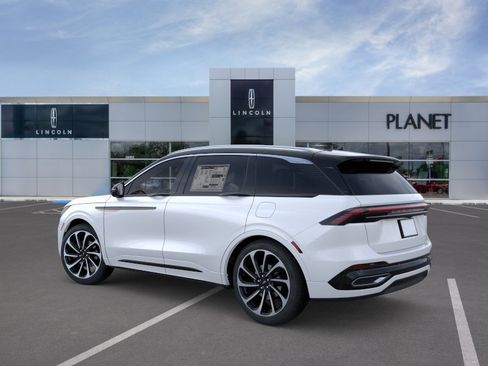 New 2026 Lincoln Nautilus Black Label AWD/4WD image 4