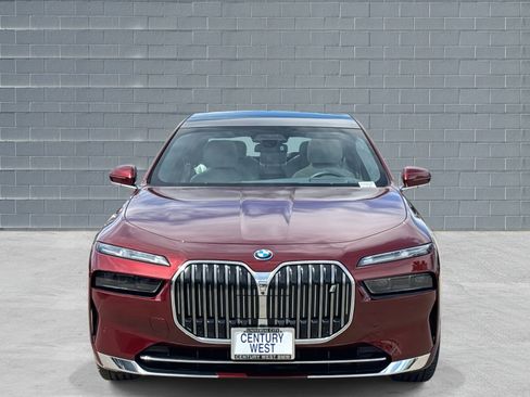 Certified 2023 BMW i7 xDrive60 image 2