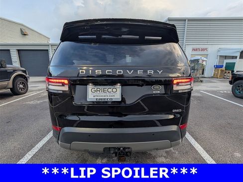 Used 2019 Land Rover Discovery SE image 11