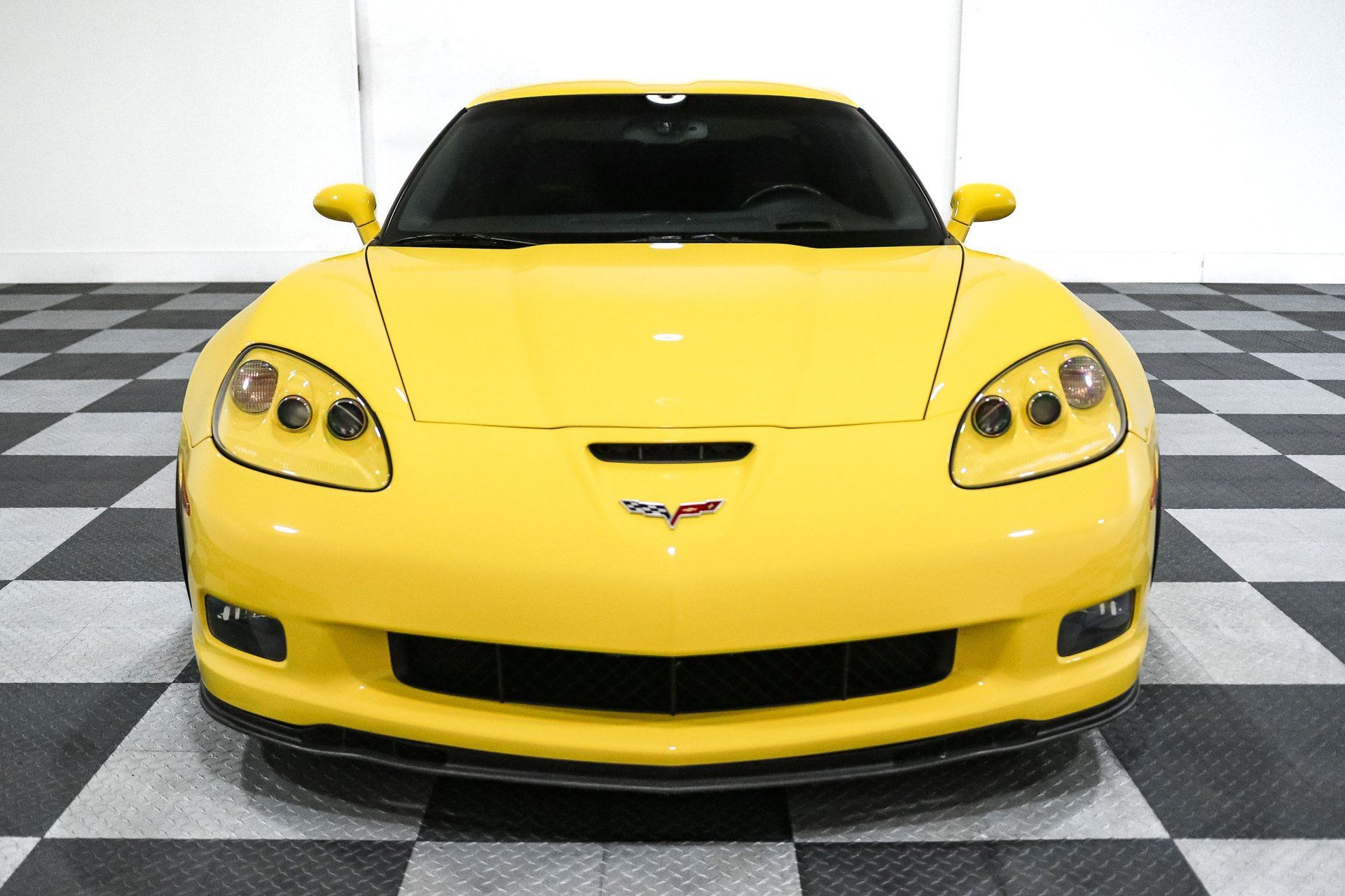 Used 2007 Chevrolet Corvette Z06 w/ Preferred Equipment Group RWD image 2
