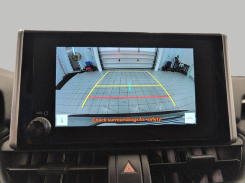 Used 2025 Toyota RAV4 LE AWD/4WD image 14