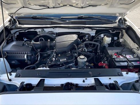 Used 2022 Toyota Tacoma SR RWD image 36