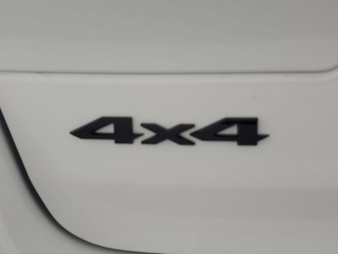 New 2025 Jeep Grand Cherokee Limited w/ Black Appearance Package image 31