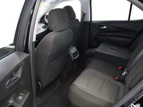 Used 2020 Chevrolet Equinox LT w/ Driver Convenience Package image 24