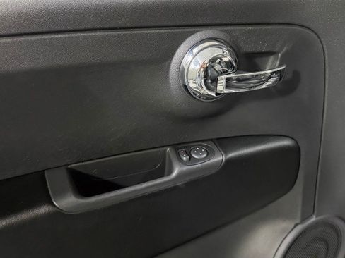 Used 2017 FIAT 500 Lounge image 27