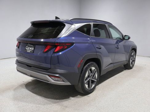 Used 2025 Hyundai Tucson SEL FWD image 2