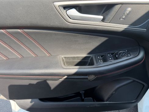 Used 2021 Ford Edge ST-Line AWD/4WD image 27