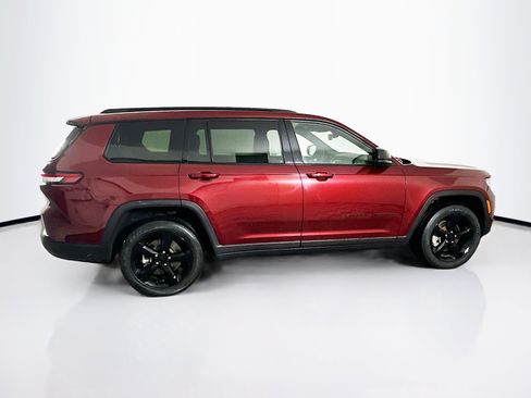 Used 2023 Jeep Grand Cherokee L Laredo image 10